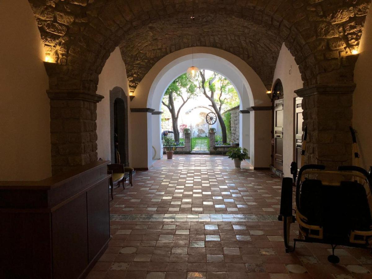 Maison De Lucia Мета Экстерьер фото
